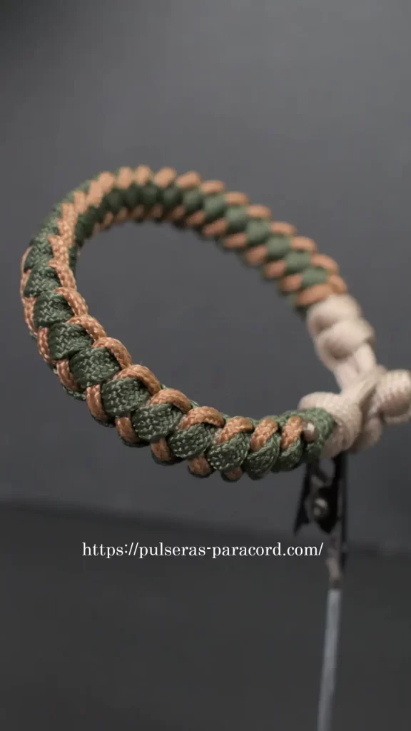 Cómo hacer una pulsera fácil con paracord sin broche
