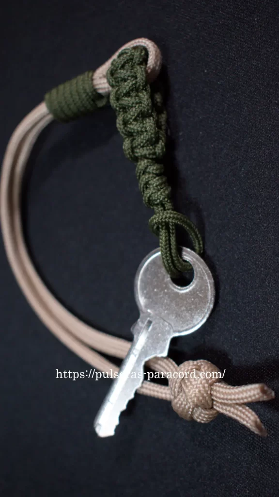 Llavero paracord nudos serpiente, cobra, diamante y corredizo. paracord