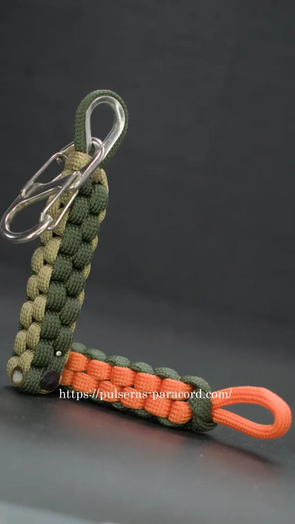 Llavero tipo cubo con paracord muy fácil de hacer