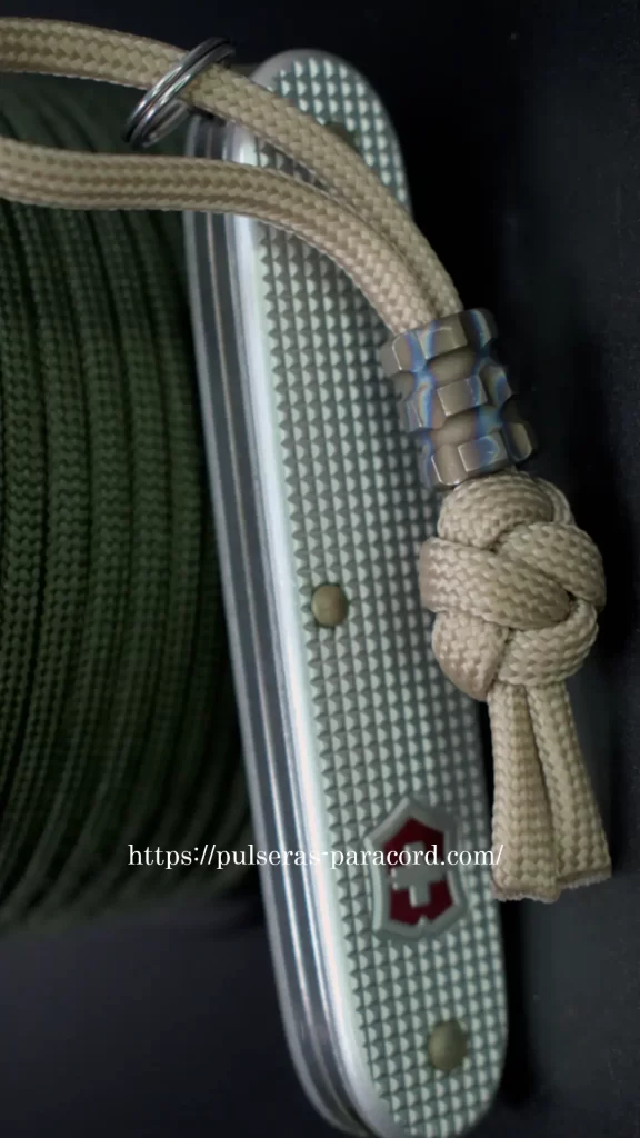 Mini llavero paracord muy en 5 minutos 1