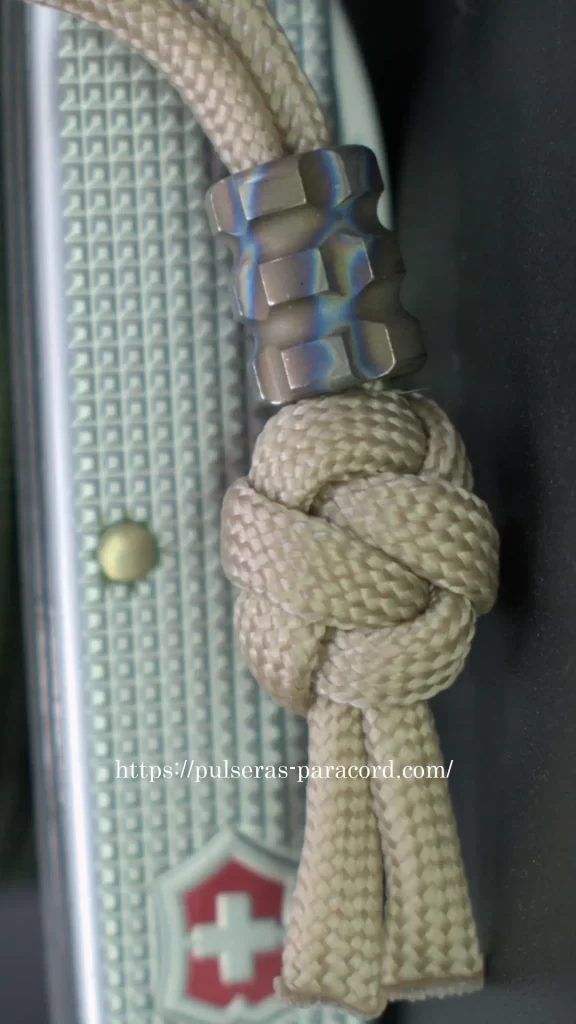 Mini llavero paracord muy en 5 minutos 1