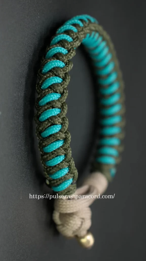 Nudo Sinnet modificado - Pulsera paracord simple