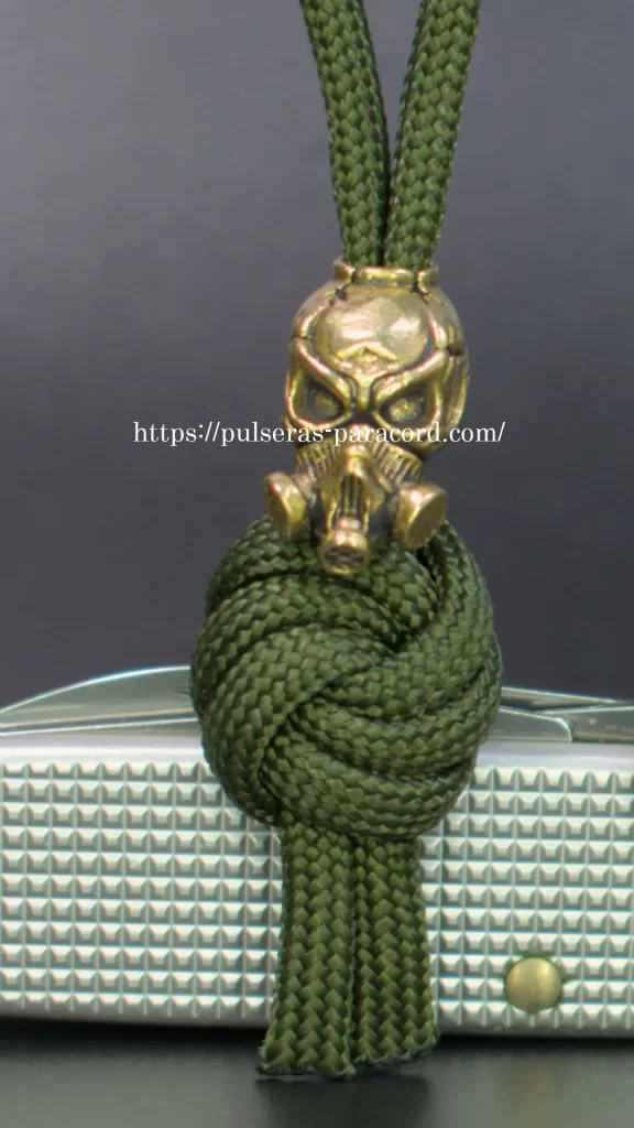 Tutorial paracord, mini llavero con paracord