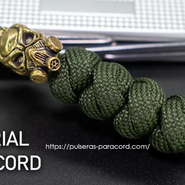 Un nudo de tope de paracord de dos hilos - Llavero paracord
