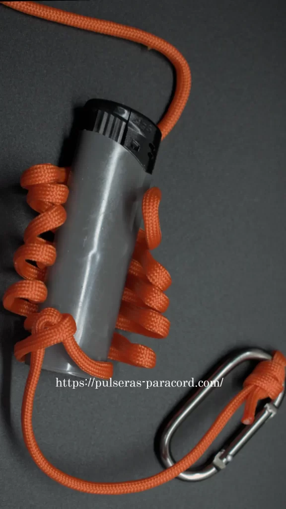 ¡Se despliega en SEGUNDOS! Tutorial de envoltura de mango de paracord de liberación rápida 3