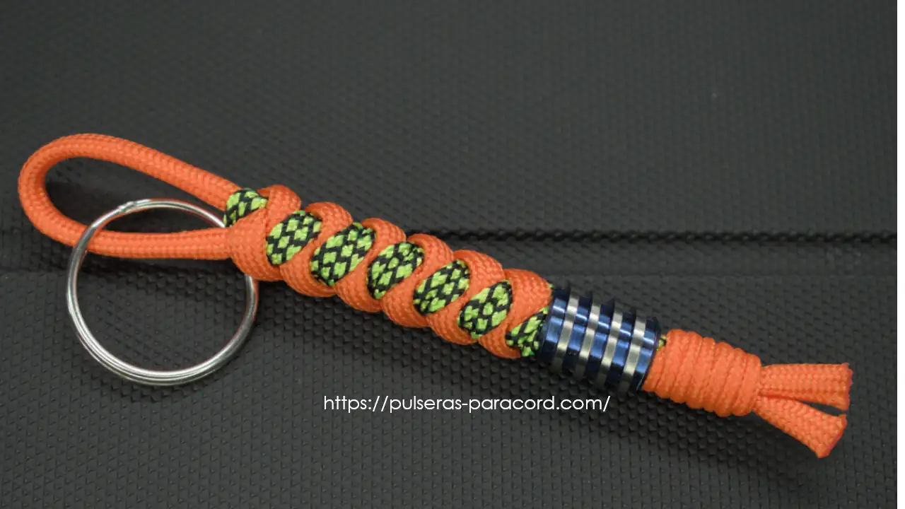 Llavero paracord con TITANIO | Nudo serpiente fácil de hacer